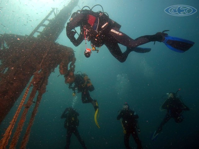 Wrack Deep Diving - Schwimmen Tauchen Tirol